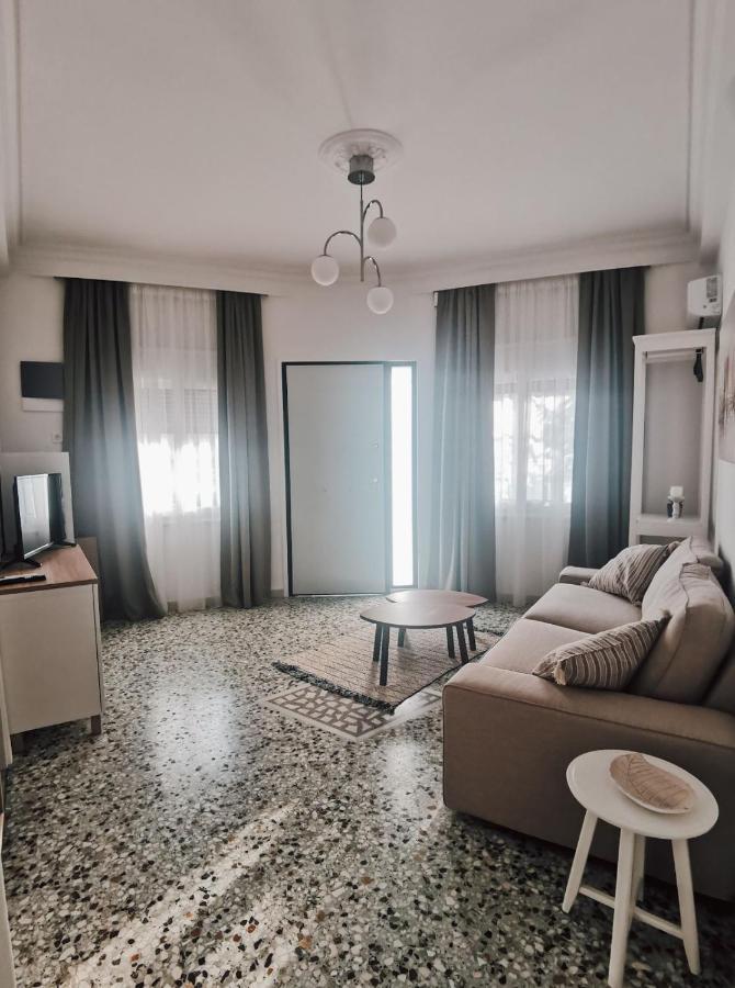 Rodies Apartment Chalkís エクステリア 写真